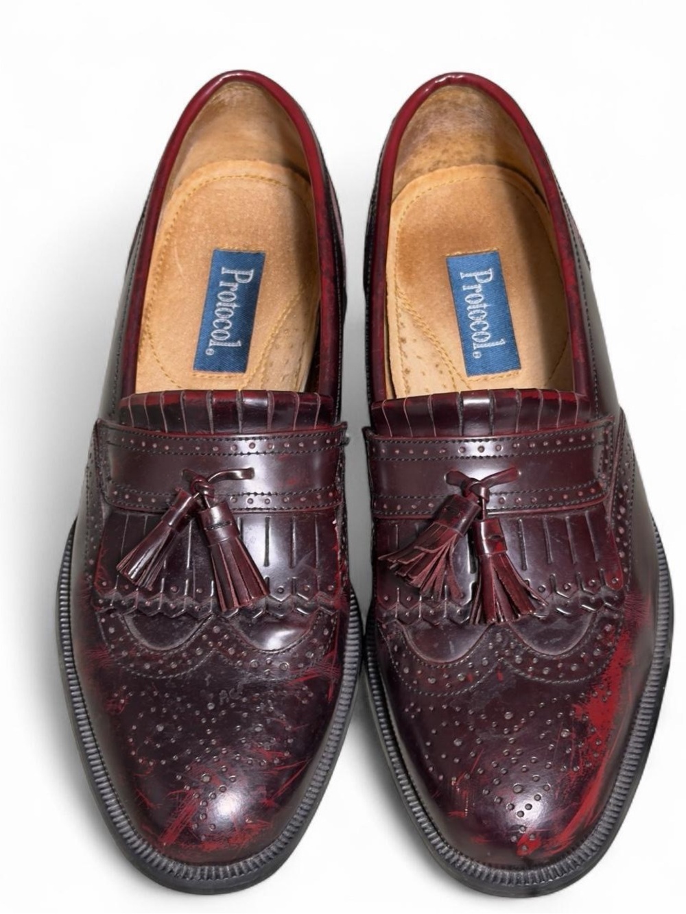 Burgundy leather loafers with brogue detailing and tassels size 8.5 vintage